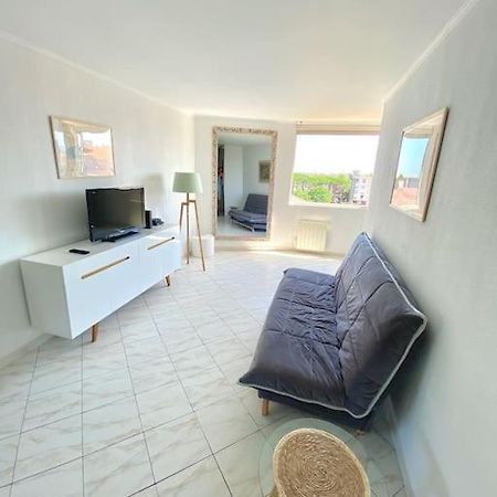 Appartement Spacieux 65M2, Avec Piscine Et Parking Fréjus Extérieur photo