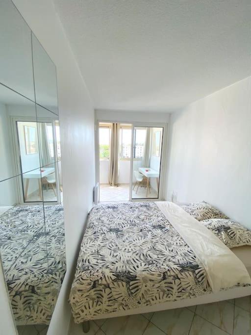 Appartement Spacieux 65M2, Avec Piscine Et Parking Fréjus Extérieur photo