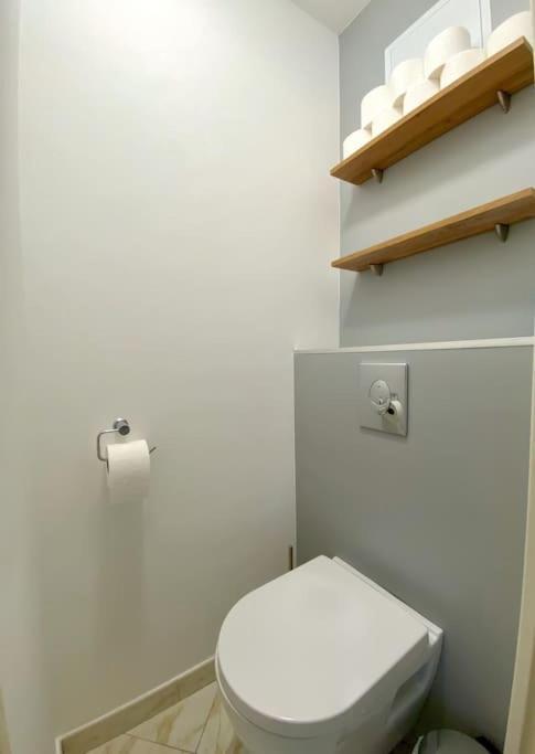 Appartement Spacieux 65M2, Avec Piscine Et Parking Fréjus Extérieur photo