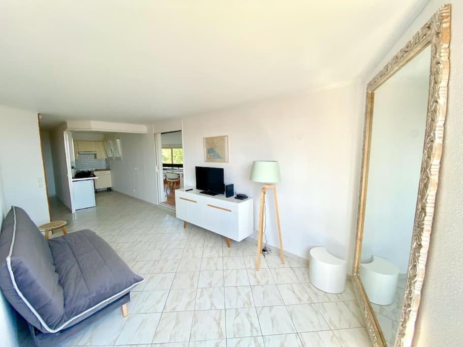 Appartement Spacieux 65M2, Avec Piscine Et Parking Fréjus Extérieur photo